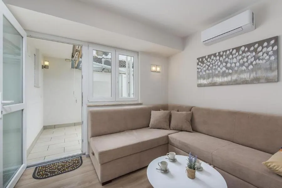 Apartment Ida Novigrad Istria 招待所