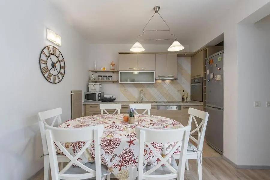 Πανσιόν Apartment Ida Novigrad Istria